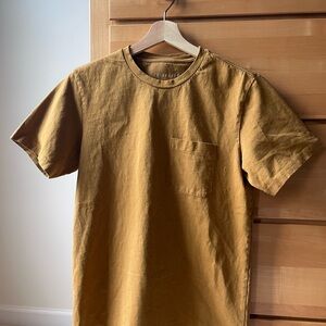 Everlane Premium Weight Pocket Tee in Mustard